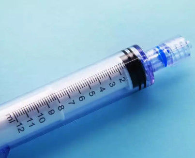 PC Hot Runner Injection Molding Syringe Plug Cetakan Medis OEM