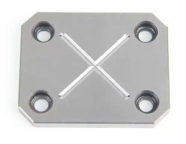 UG / PROE Niestandardowe formowane części z tworzyw sztucznych Forma płyty ścieralnej w kształcie litery X