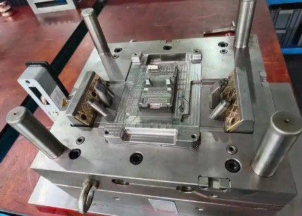 Acero polaco del moldeo por inyección de la precisión del espejo plástico del molde de la precisión NAK80